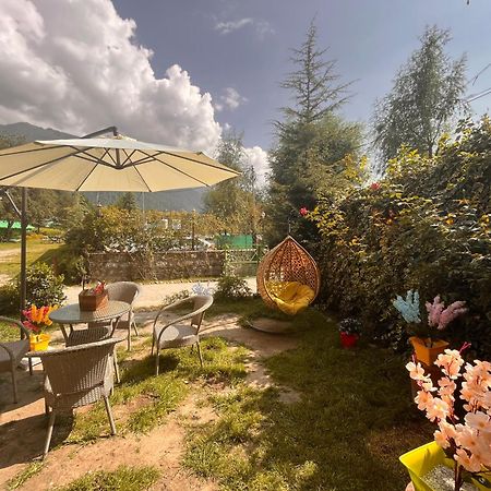 Himalayan Hill Queen Resort, Manali M98160-43400 Exteriör bild