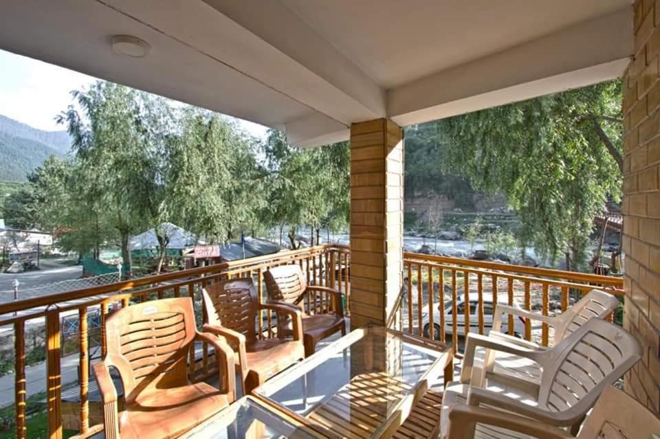 Himalayan Hill Queen Resort, Manali M98160-43400 Exteriör bild