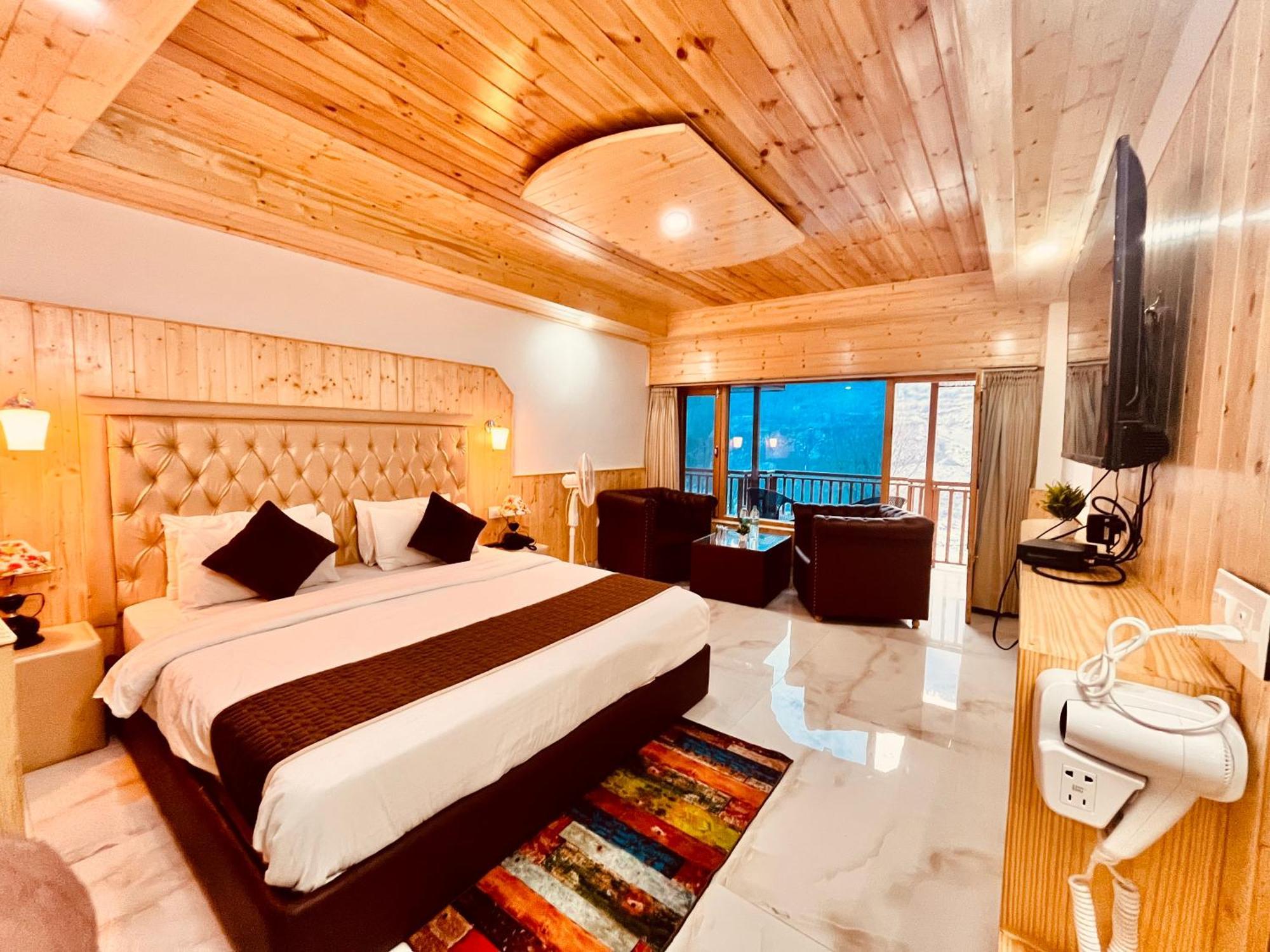 Himalayan Hill Queen Resort, Manali M98160-43400 Exteriör bild