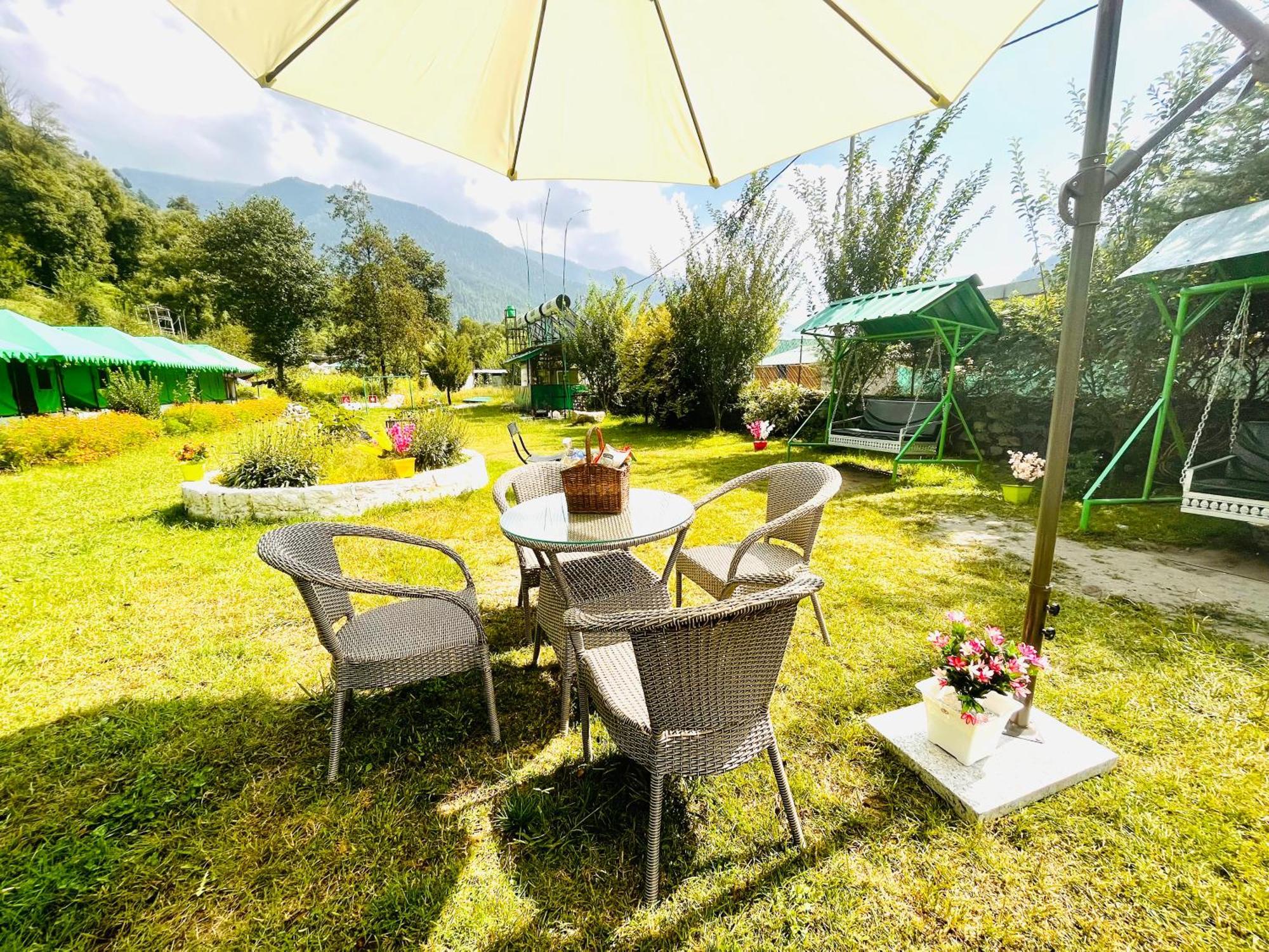 Himalayan Hill Queen Resort, Manali M98160-43400 Exteriör bild