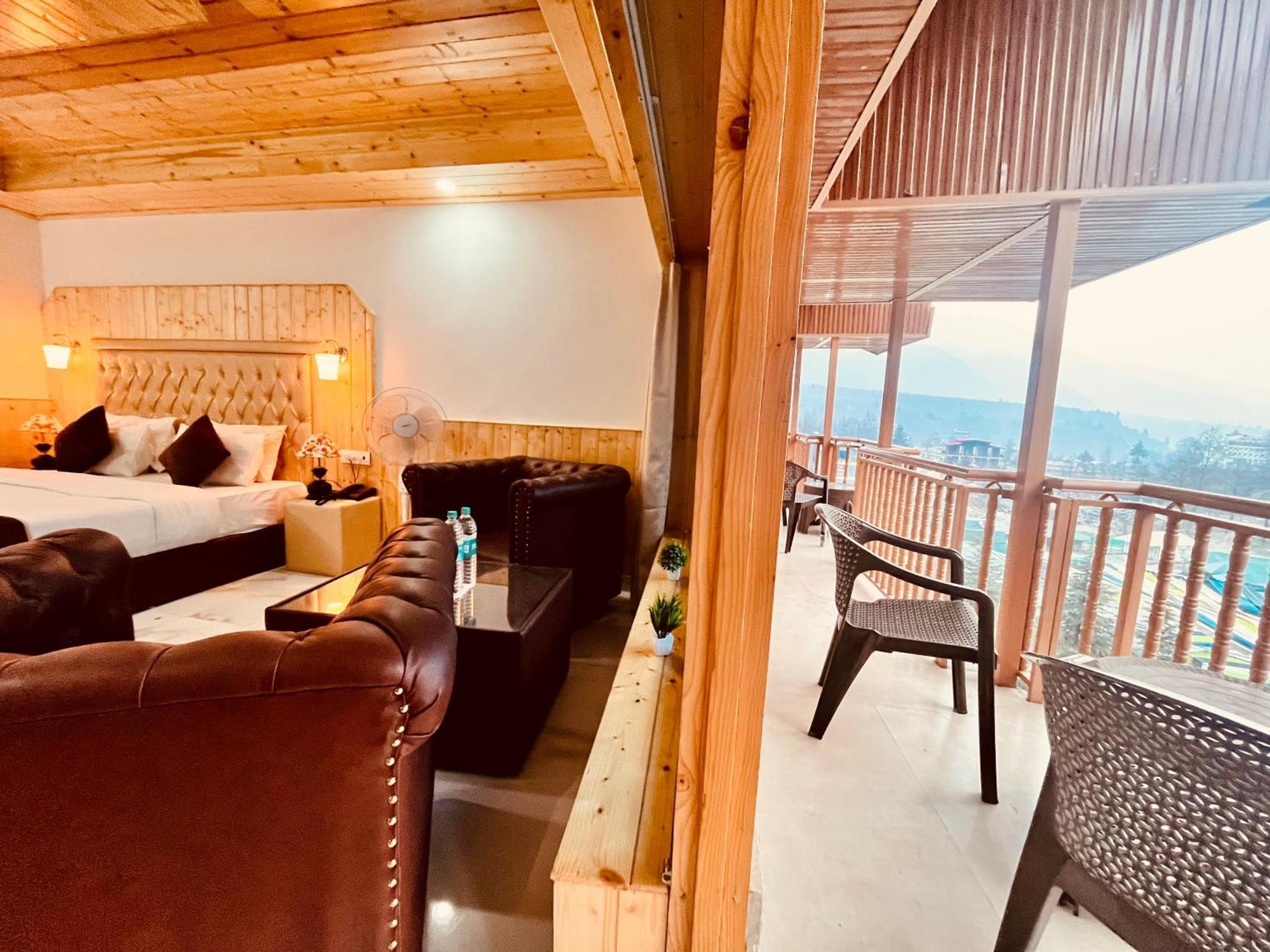 Himalayan Hill Queen Resort, Manali M98160-43400 Exteriör bild