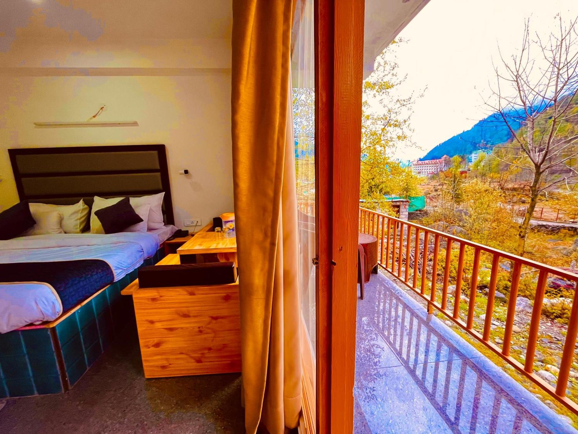 Himalayan Hill Queen Resort, Manali M98160-43400 Exteriör bild